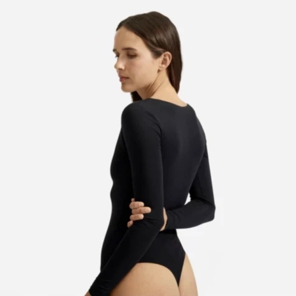 Everlane The V Neck Long Sleeve Body Suit Thong in Black, size Small - Picture 8 of 10